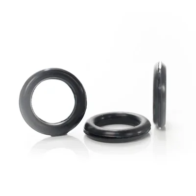 Passacavo in gomma per montaggio su lamiera 2 mm GH-6 nero