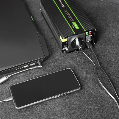 Перетворювач напруги Qoltec Monolith | 600 Вт | 1200 Вт | 12 В на 230 В | Pure Sinus