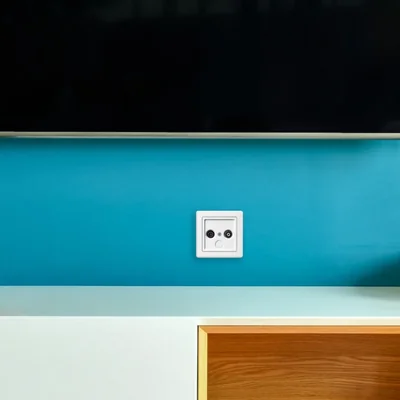 Plate for 2 and 3-out antenna socket - WHITE VELVET