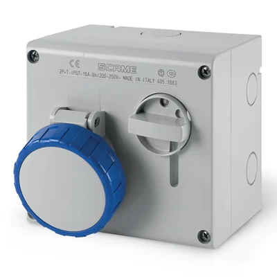 Presa con interruttore 2P+T 16A IP67