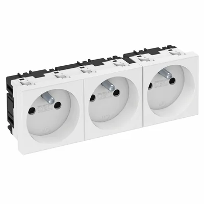 Prise STD-F0 RW3 0°, triple avec broche de mise à la terre