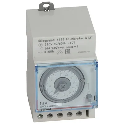 PROGRAMMATEUR QUOTIDIEN ANALOGIQUE À 3 MODULES QT31, ENTRAÎNEMENT À QUARTZ