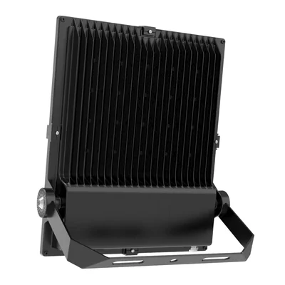 Proyector LED TRENTI 200W 34000LM color natural 4000K IP66 135x60 asimétrico
