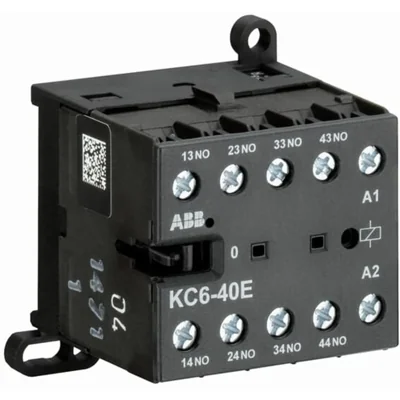 Przekaźnik stycznikowy 4-biegunowy 24V DC 3A/400V AC