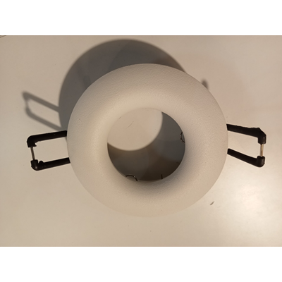 Recessed luminaire with Lucia frame