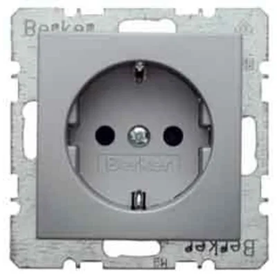 SCHUKO earthed socket