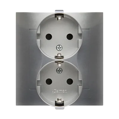 Schuko zásuvka s dvojitými uzávěry 16A, 250V, šroubovací svorky, stříbrná (metalická)