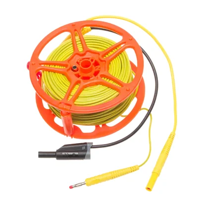 Shielded cable on a 50m spool with banana plugs
