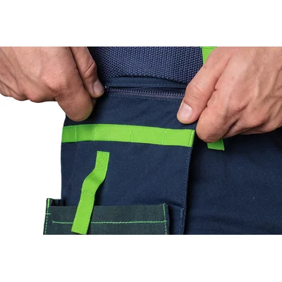 Short PREMIUM, 62 % coton, 35 % polyester, 3 % élasthanne, taille L
