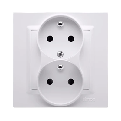 SIMON 10 Double socket outlet with earthing and phase invariance function with shutters for current paths white 16A
