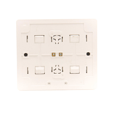 SIMON 54 Quadruple surface-mounted socket outlet with shutters, Scandinavian version, 16A 230V, white quick connectors