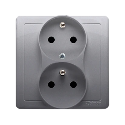 SIMON BASIC Double socket outlet with earthing and phase invariance function silver matt metallised 16A