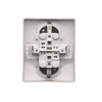 SIMON BASIC Double socket outlet with earthing Schuko with shutters for current paths satin