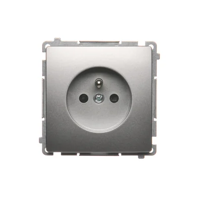 SIMON BASIC Single socket outlet with earthing and shutters for current paths 16A 250V silver matt