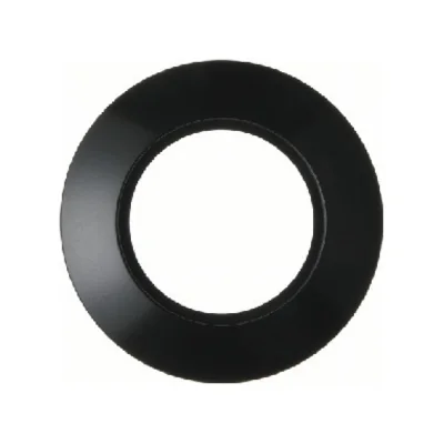 Single black frame