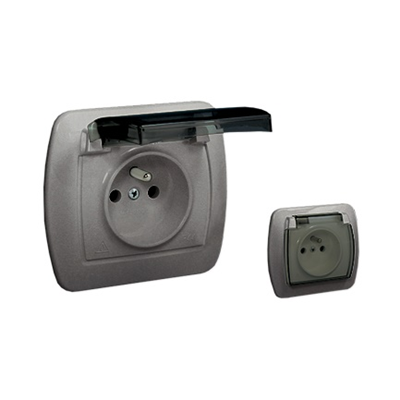 Socket with grounding, splash-proof IP44, 16A, 250V, screw terminals. Transparent flap, silver (metallic)