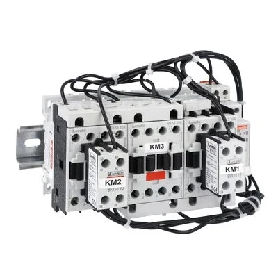 Stern-Dreieck-Anlasser BFA01870230 (15 kW), montiert, ohne Gehäuse, Anlaufzeit bis zu 12 Sekunden, maximal 30 Starts pro Stunde, max. Betriebsstrom 28 A. Spulenspannung 230 V AC, 50/60 Hz