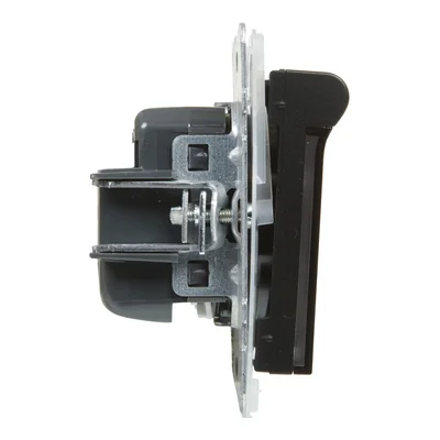 SUNO - Socket 2P+Z IP44 - 16 A - 250 V~ - automatic terminals - with shutter, Black