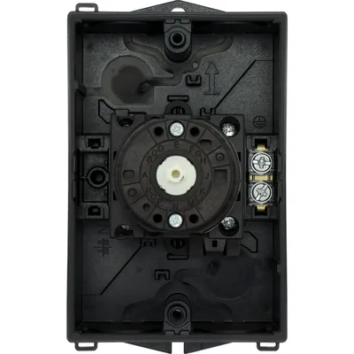 T0-2-8900/I1/SVB On-Off switch, 3 pole + N, 20 A, 90 °, in IP65 housing, red-yellow knob with padlock