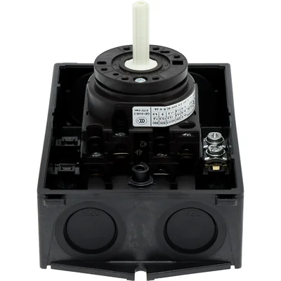 T0-2-8900/I1/SVB On-Off switch, 3 pole + N, 20 A, 90 °, in IP65 housing, red-yellow knob with padlock