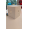 TABLE CUBE Lámpara de mesa expositora blanca