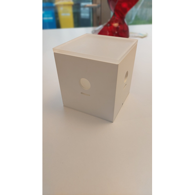 TABLE CUBE Lámpara de mesa expositora blanca