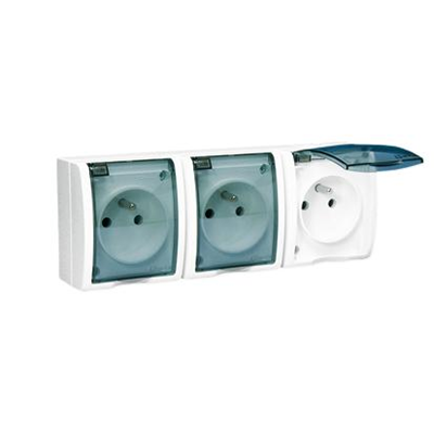 Triple socket-outlet with grounding, splash-proof IP54, transparent flap 16A, 230V, screw terminals, white