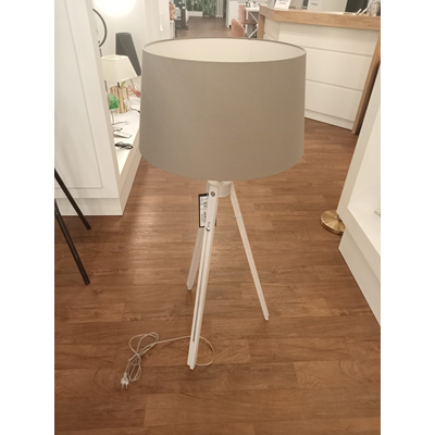 TRIPOD Floor lamp, bleached oak