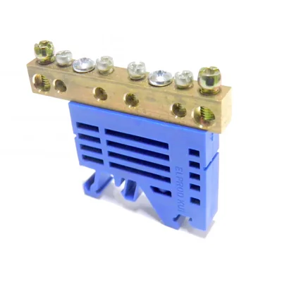 Trous de borne de protection : 2x16 mm2 4x4 mm2 10 pcs.