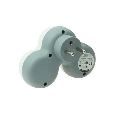 Two-way plug splitter with grounding switch