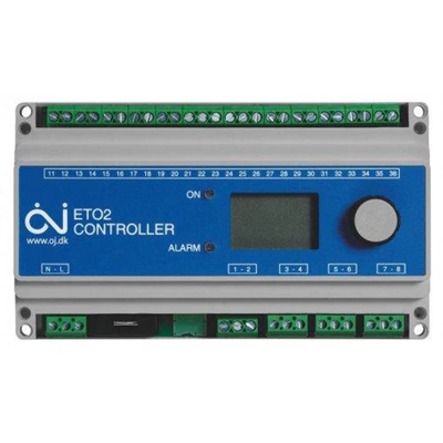 Two-zone regulator with a potential-free relay