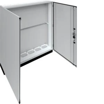 UNIVERS Centralino da pavimento IP55/I 1550x1800x275 con zoccolo 100mm