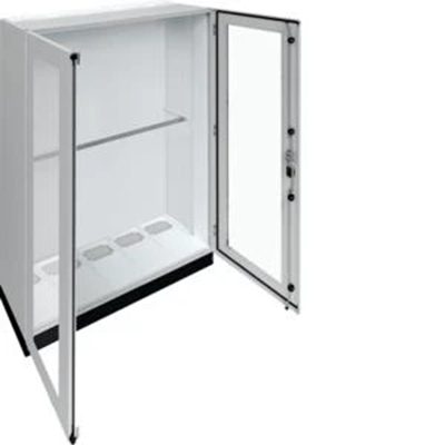 UNIVERS Centralino da pavimento IP55/II 1300x1800x400 con zoccolo 100mm, porta trasparente