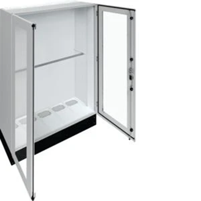 UNIVERS Centralino da pavimento IP55/II 1300x1800x400 con zoccolo 200mm, porta transp