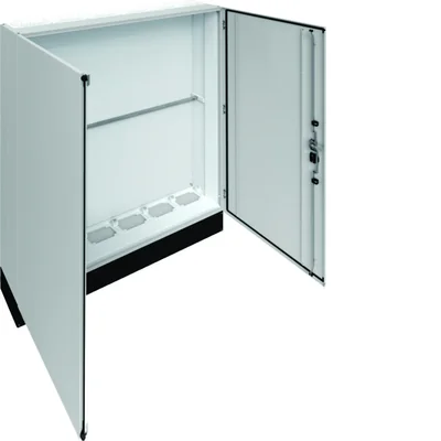 UNIVERS Centralino da pavimento IP55/II 1550x1800x275 con zoccolo 200mm