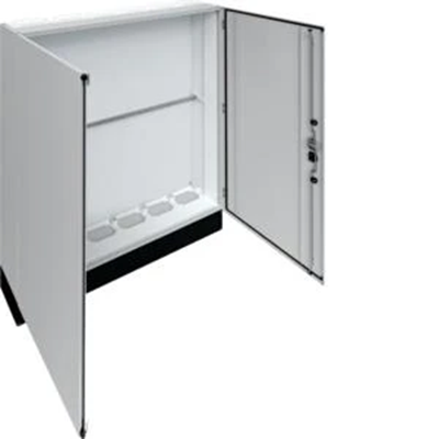 UNIVERS Centralino da pavimento IP55/II 1550x1800x275 con zoccolo 200mm