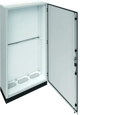 UNIVERS Cuadro de distribución de suelo IP55/II 800x1800x275 con zócalo de 100mm