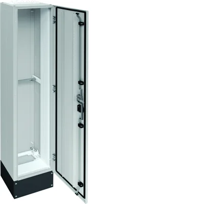 UNIVERS Floor-standing distribution board IP55/I 300x1800x275 with 200mm base