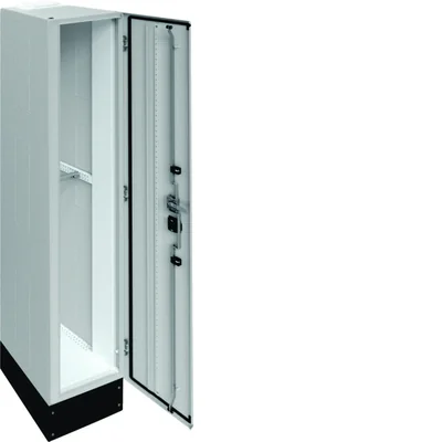 UNIVERS Floor-standing distribution board IP55/I 300x1800x400 with 200mm base