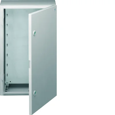 VECTOR The enclosure is equipped with a solid door mounting plate 650x400x210mm
