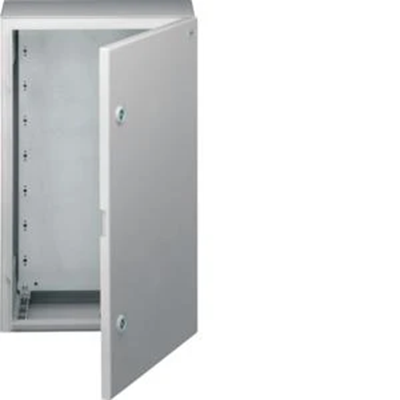 VECTOR The enclosure is equipped with a solid door mounting plate 650x400x210mm