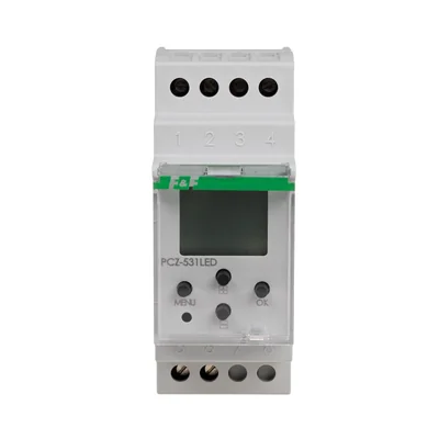 Weekly programmable timer with LED control output