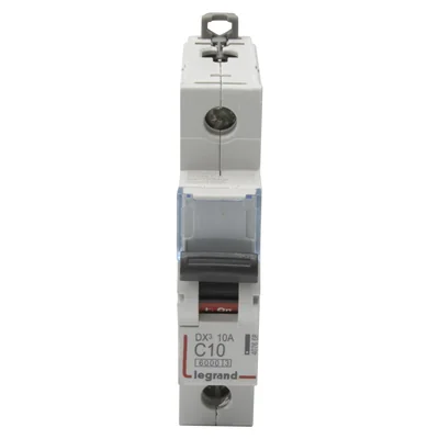 WYŁĄCZNIK NADPRĄDOWY S 301 1P C 10A 6000A SERII DX3